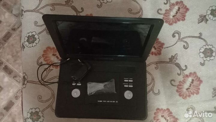 Портативный видеопроигрыватель