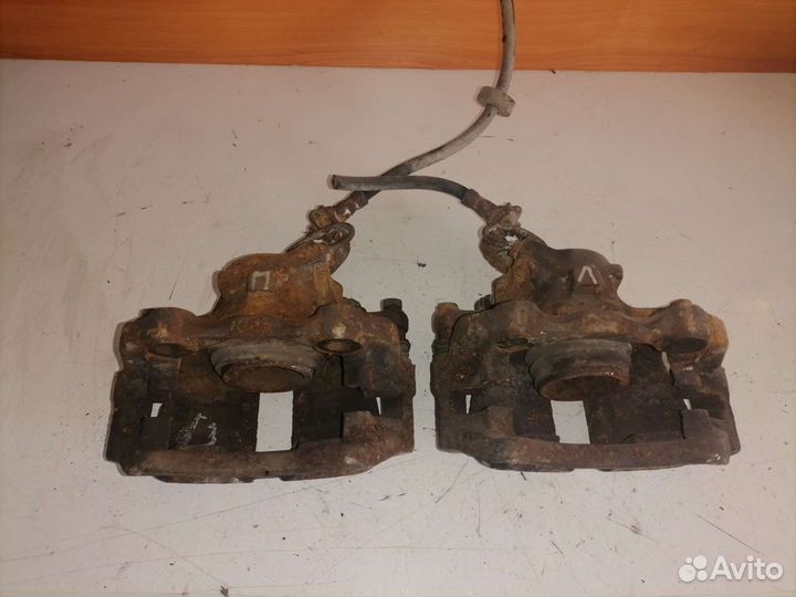 Суппорта, тормозные диски Volkswagen Passat B3