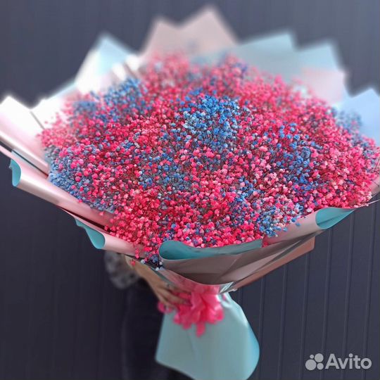 Яркий Букет из Цветной Гипсофилы. Цветы. Доставка