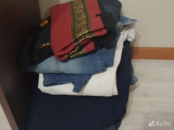 Вещи пакетом на 50 52 рр женские