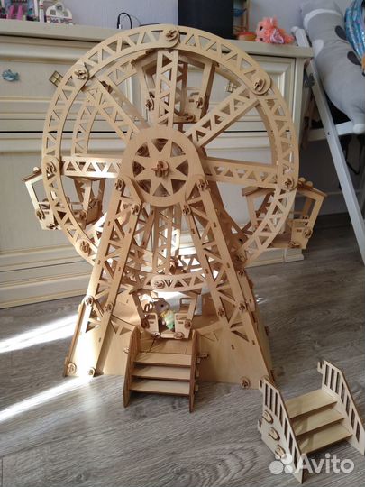 Колесо обозрения, игрушка-конструктор