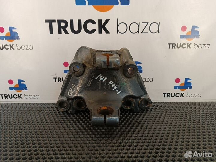 1785815 Кронштейн передней рессоры правы