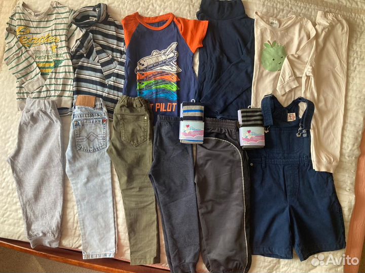 Продам пакетом детские вещи 104