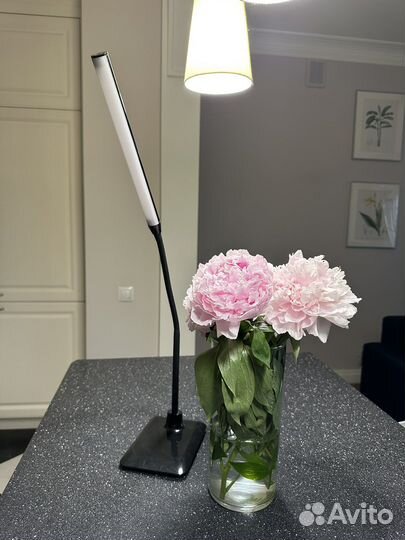 Лампа настольная