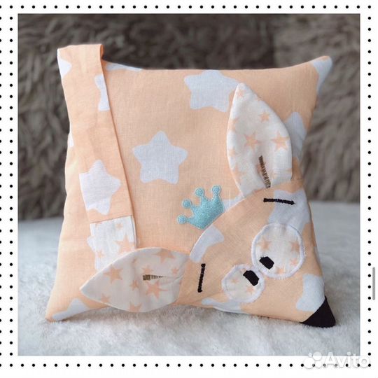 Подушка-игрушка в кроватку