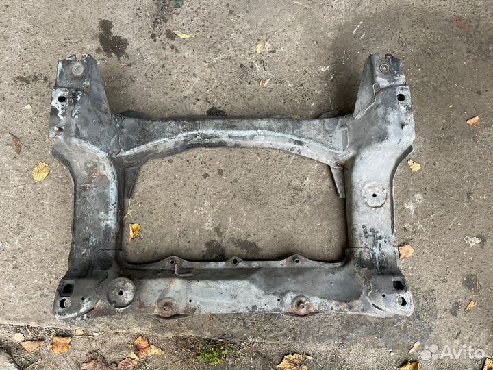 Подрамник балка w210 4matic