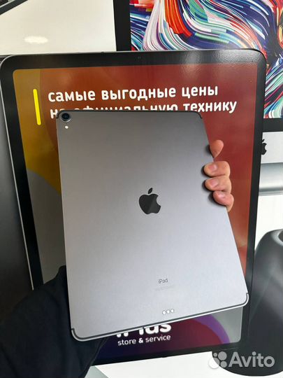 iPad Pro 12.9 2018 (3 поколение)