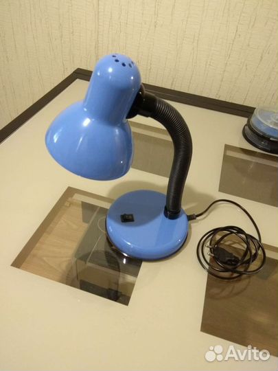Лампа настольная