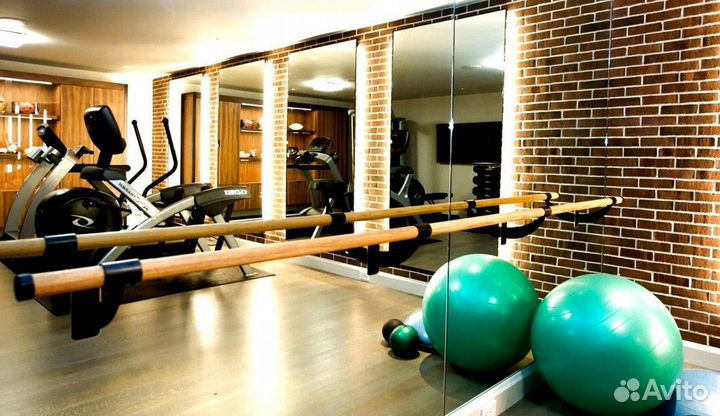 В спортзал зеркало