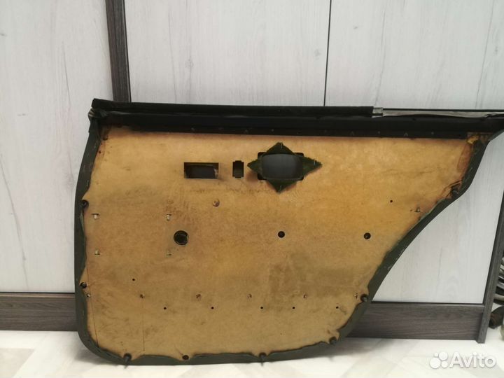 Обшивка дверей Opel senator A1