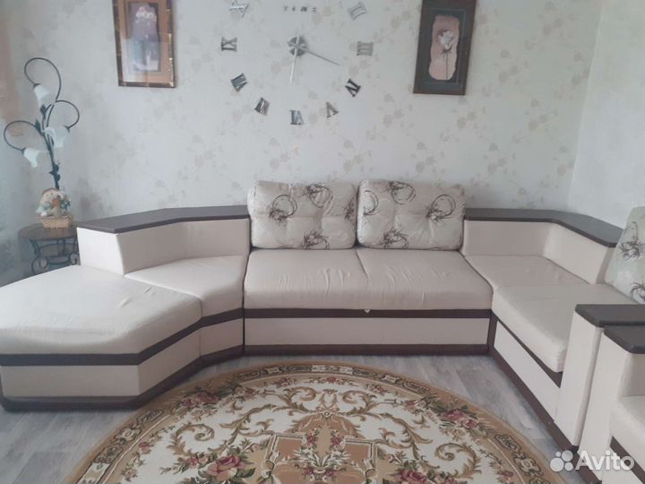 Большой угловой диван бу