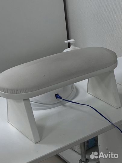 Подставка для рук маникюрная