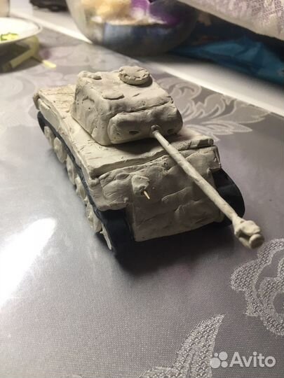 Танки из скульптурного пластилиа (на заказ)