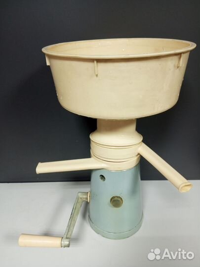 Сепаратор для молока ручной