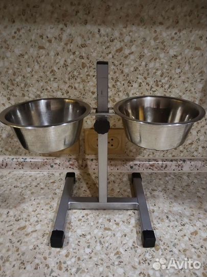 Миски на подставке для собак