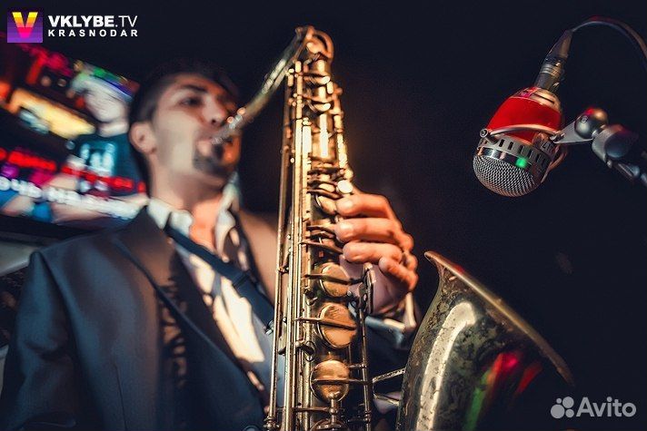 Саксофонист