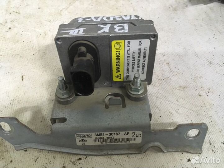 Датчик ускорения Mazda 3 BK Z6 2008