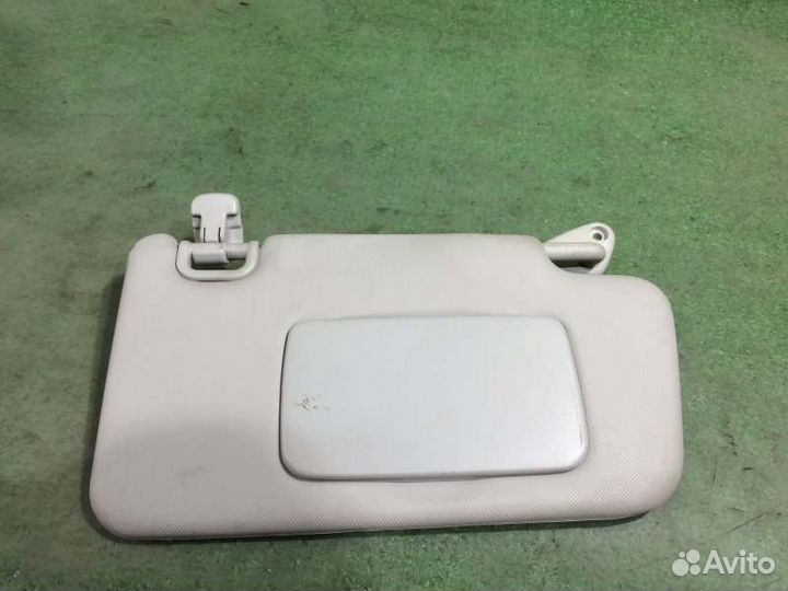 Козырек солнцезащитный правый Subaru Xv GP7 FB20