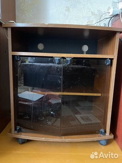 Тумба под телевизор