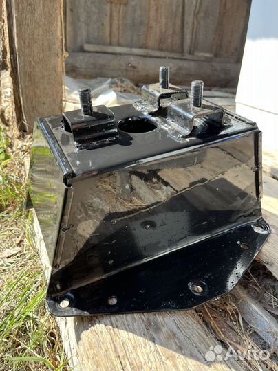 Крепление запасного колеса УАЗ patriot