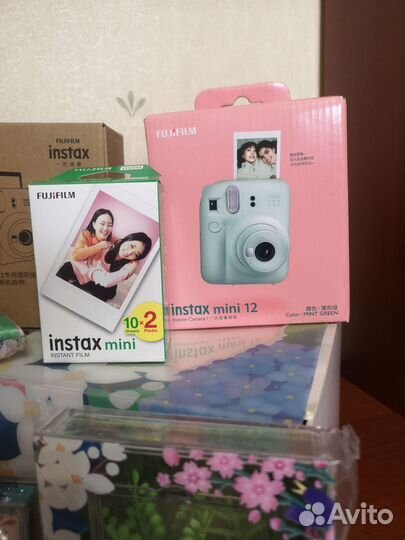 Фотоаппарат Instax mini 12