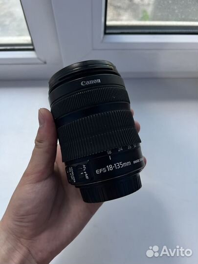 Обьектив Canon 18-135mm IS STM