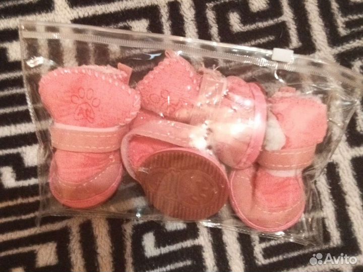 Продам обувь для собак