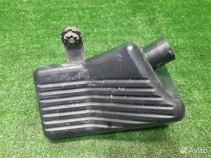 Резонатор воздушного фильтра Suzuki Grand Vitara