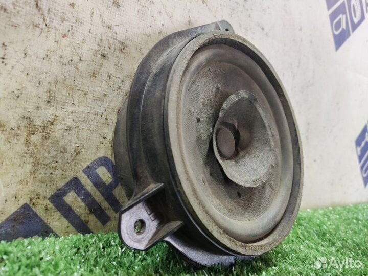 Динамик задний левый Toyota Avensis универсал 1.8