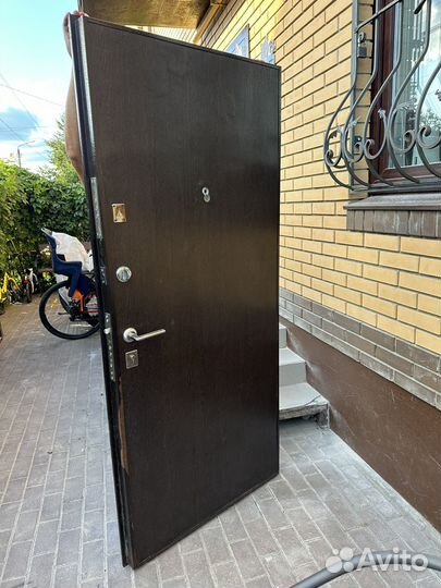 Дверь металлическая