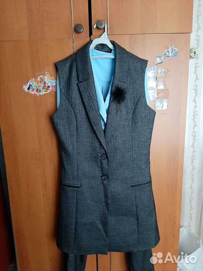 Женский костюм+ туфли на каблуке