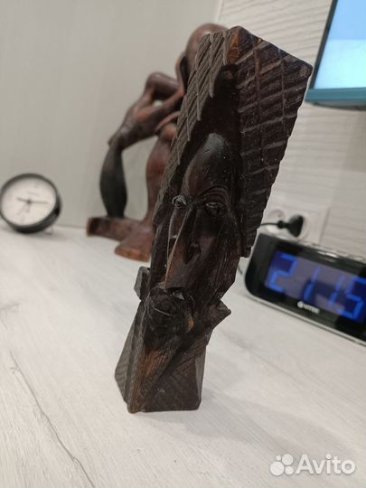 Маска статуэтка дерево