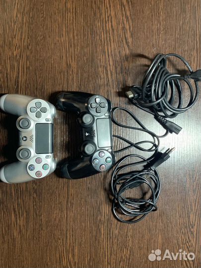 Продам PS 4 Slim 500gb + Игры 2 джостика