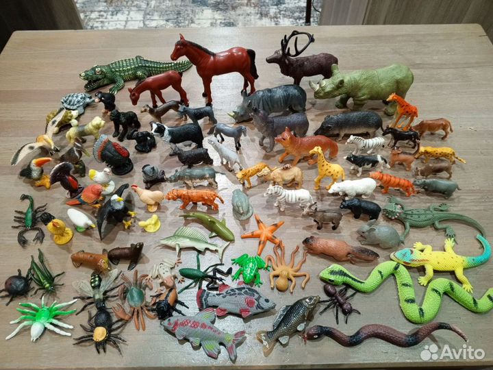 Игрушки динозавры, животные