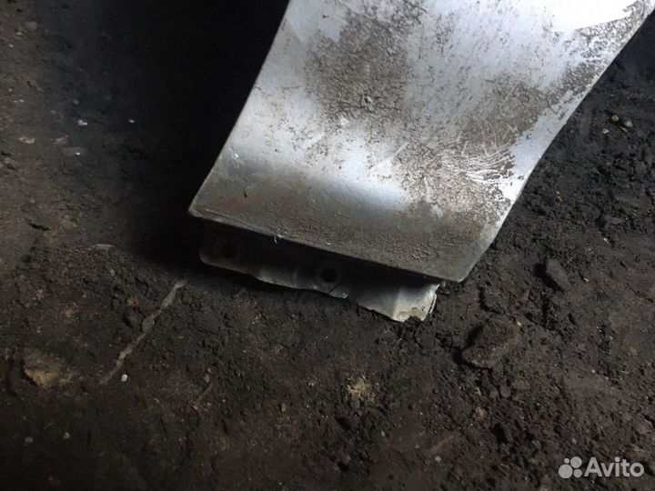 Крыло переднее правое Honda Integra III