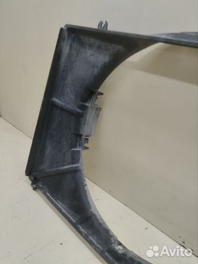 Диффузор вентилятора Mitsubishi Pajero/Montero 3 V