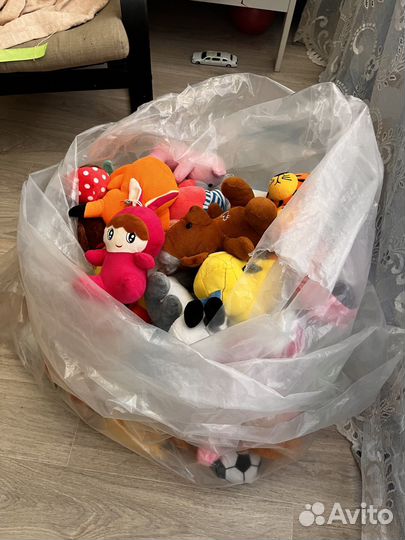 Мягкие игрушки пакетом отдам