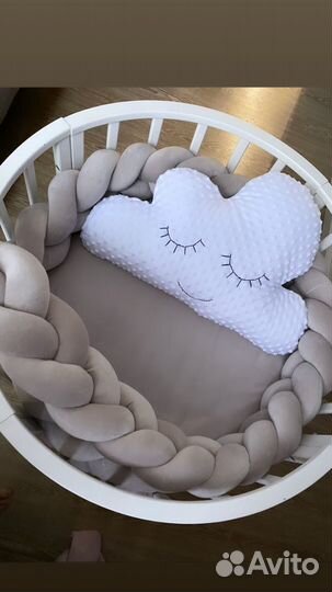 Коса и подушка в кроватку для новорожденных