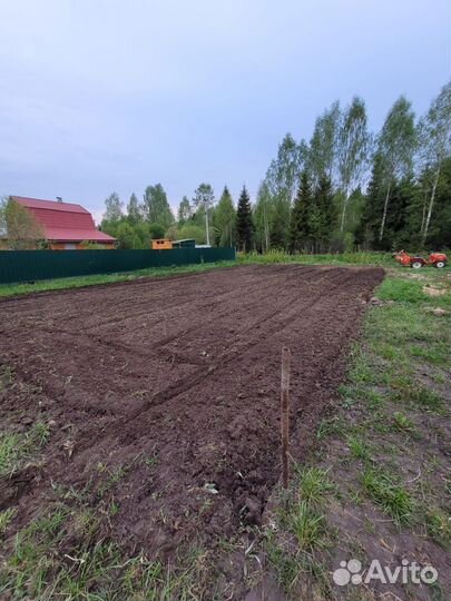 Вспашка, рыхление почвы земляной фрезой
