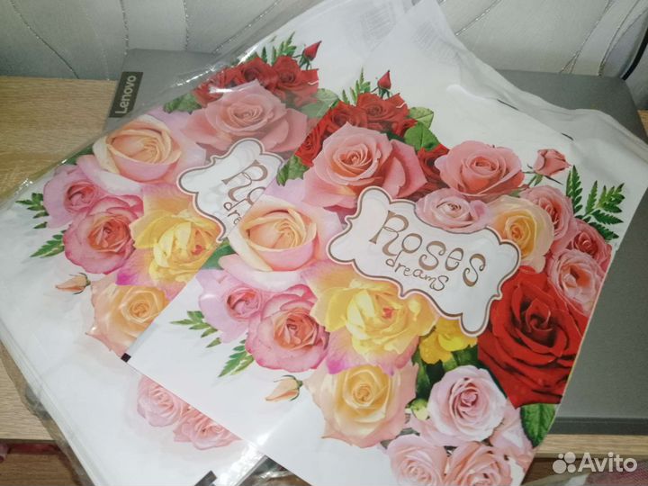 Подарочные пакеты 20*30