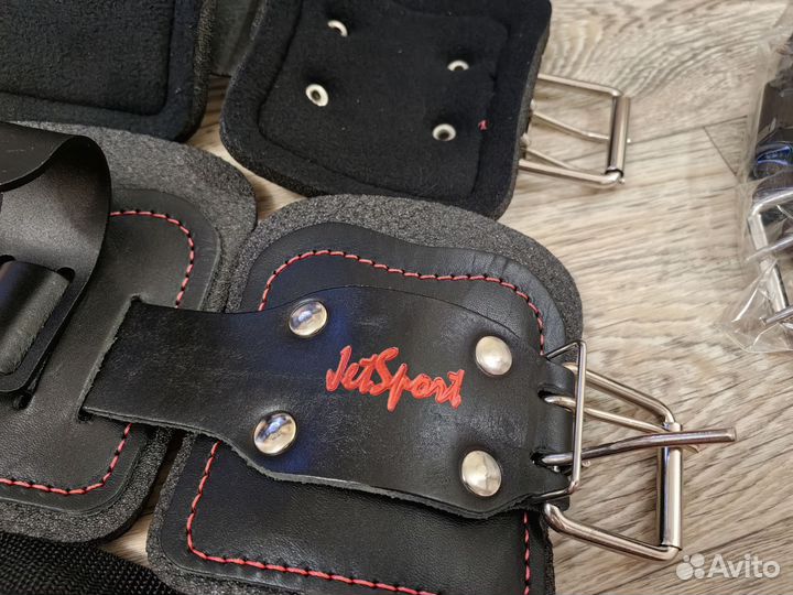 Гравитационные ботинки. Крюки на ноги для турника