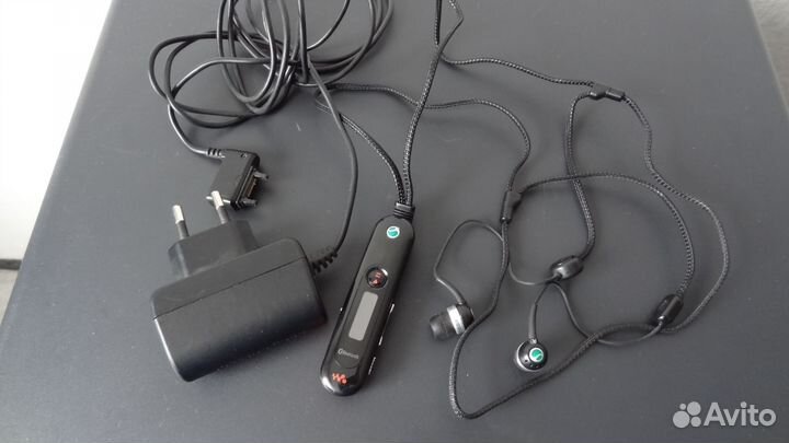 Bluetooth гарнитура Sony Ericsson HBH-DS970