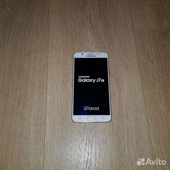 Телефон Samsung J7 (6) белый