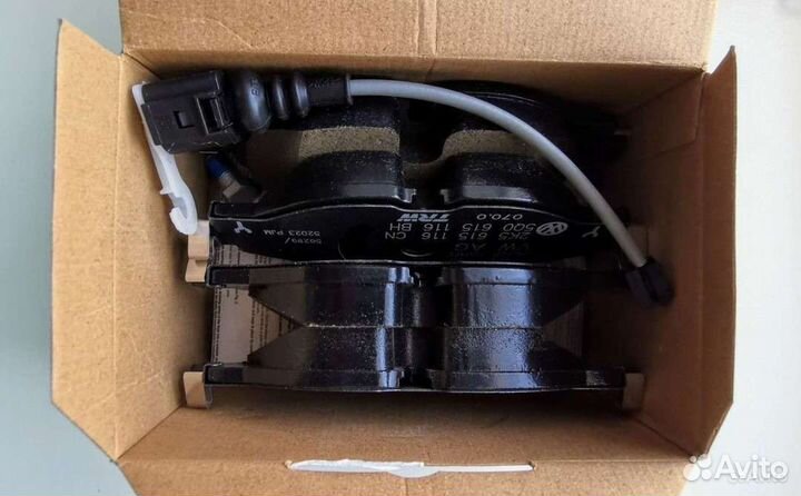 Тормозные колодки VAG 5Q0698151AH