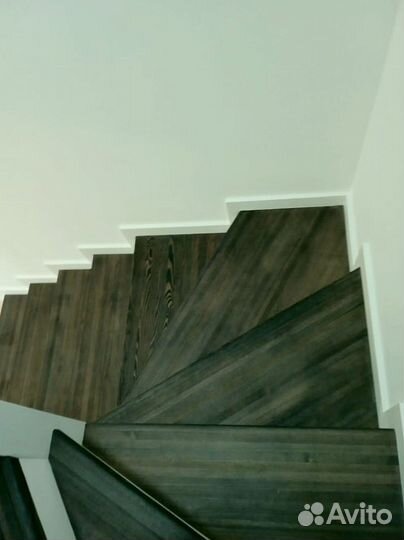 Отделка ступеней деревом