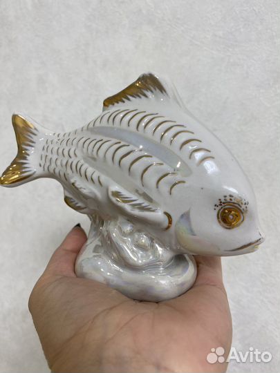 Фарфоровые статуэтки Рыба Карп Дулево