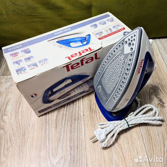 Утюг Tefal FV3920, состояние почти нового