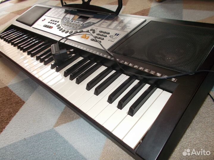 Синтезатор tesler KB-6140