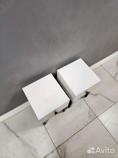 Тумба прикроватная