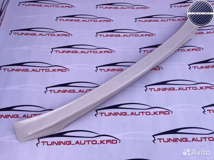 Спойлер под стекло Lexus LX 570